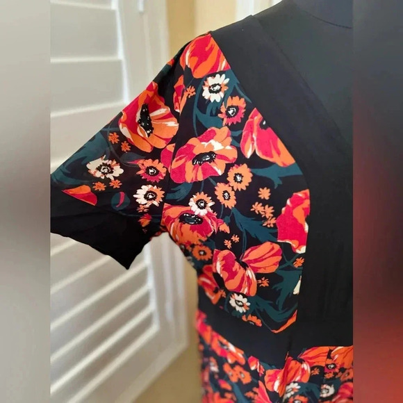 NWT | Ella Moon | Floral Dress - Sizes S & XL available - Picture 4 of 9